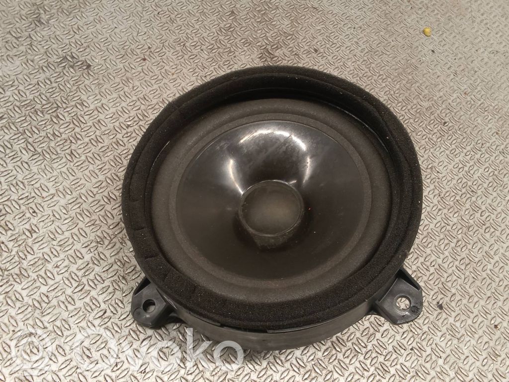 Subaru Forester SH Altavoz de la puerta delantera 