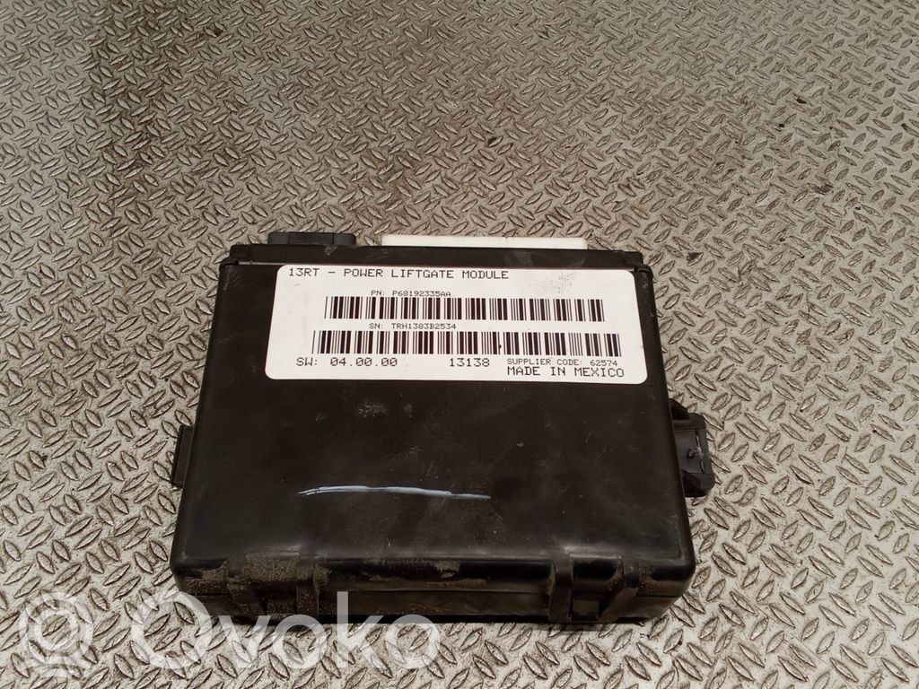 Sterownik / Moduł elektrycznej klapy tylnej / bagażnika   68192335AA