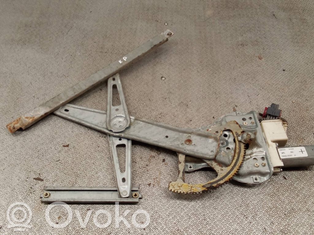 Toyota Avensis T250 Alzacristalli della portiera anteriore con motorino 