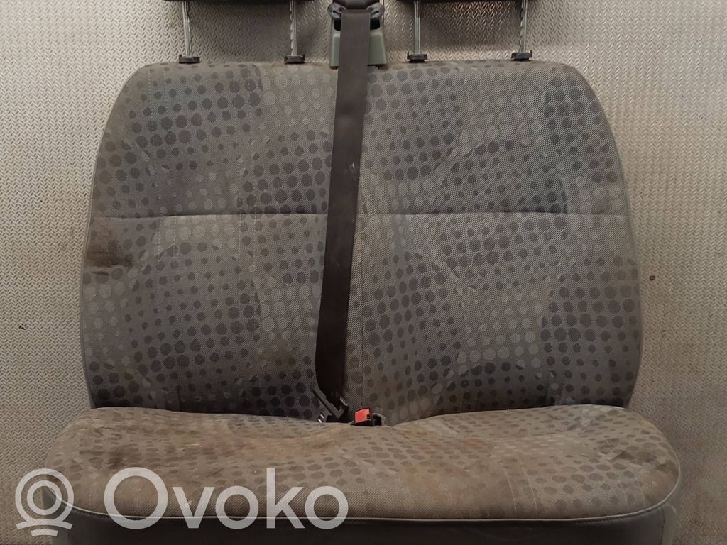 Priekinė dvivietė sėdynė