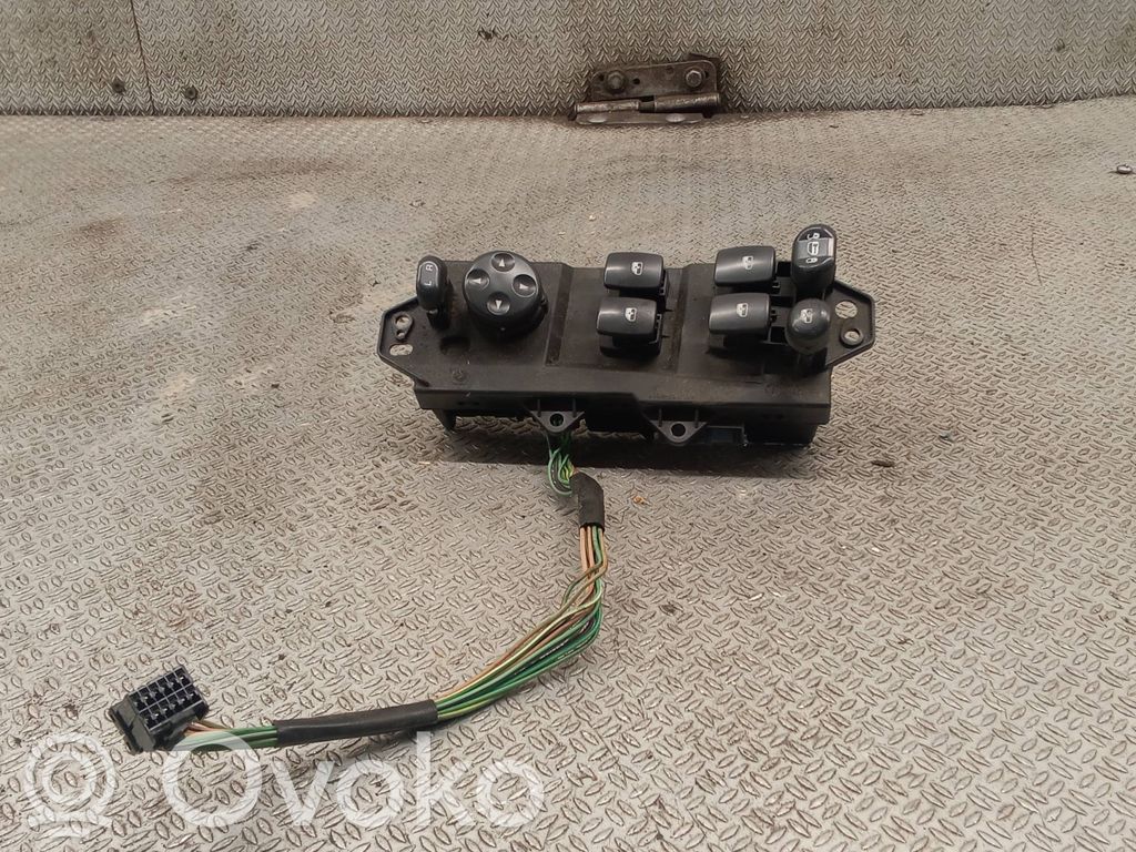 Electric window control switch   04602703AF