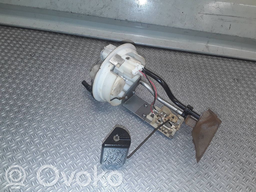 Toyota Corolla Verso E121 Fuel level sensor 