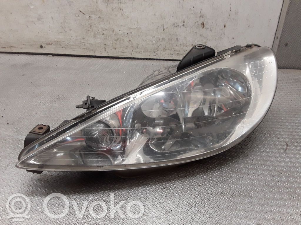 Peugeot 206 Etu-/Ajovalo 