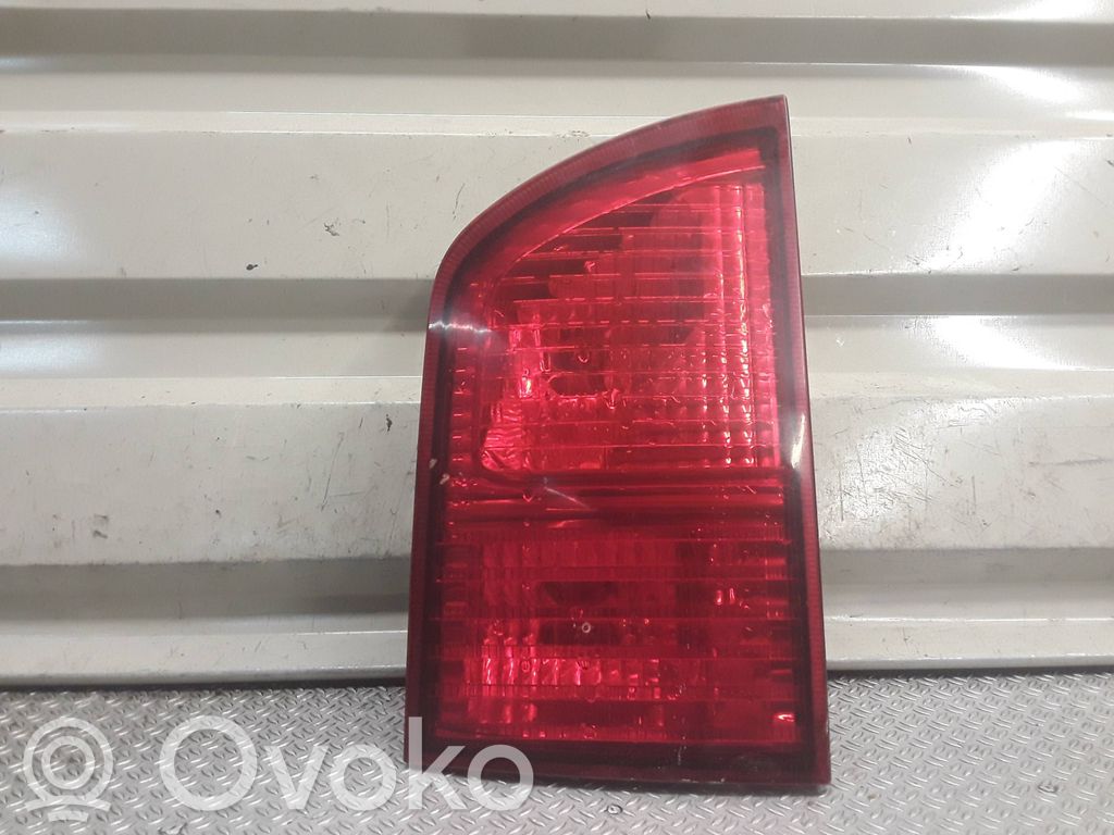 SsangYong Kyron Feux arrière sur hayon