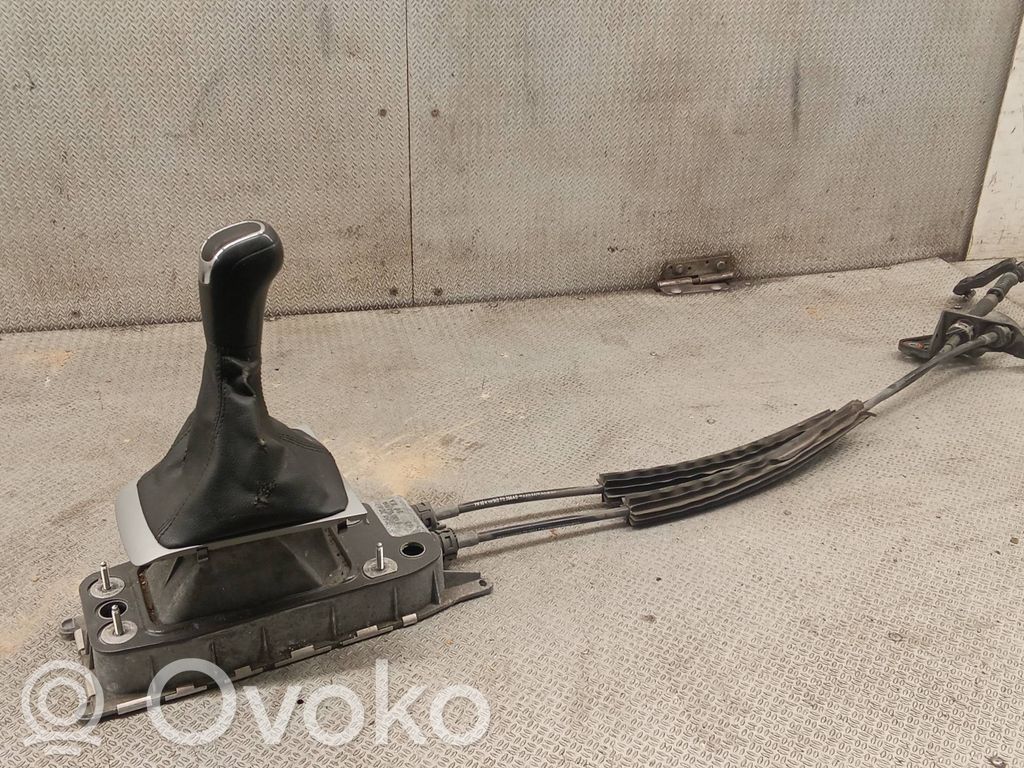 Skoda Octavia Mk2 (1Z) Gear shifter/selector 