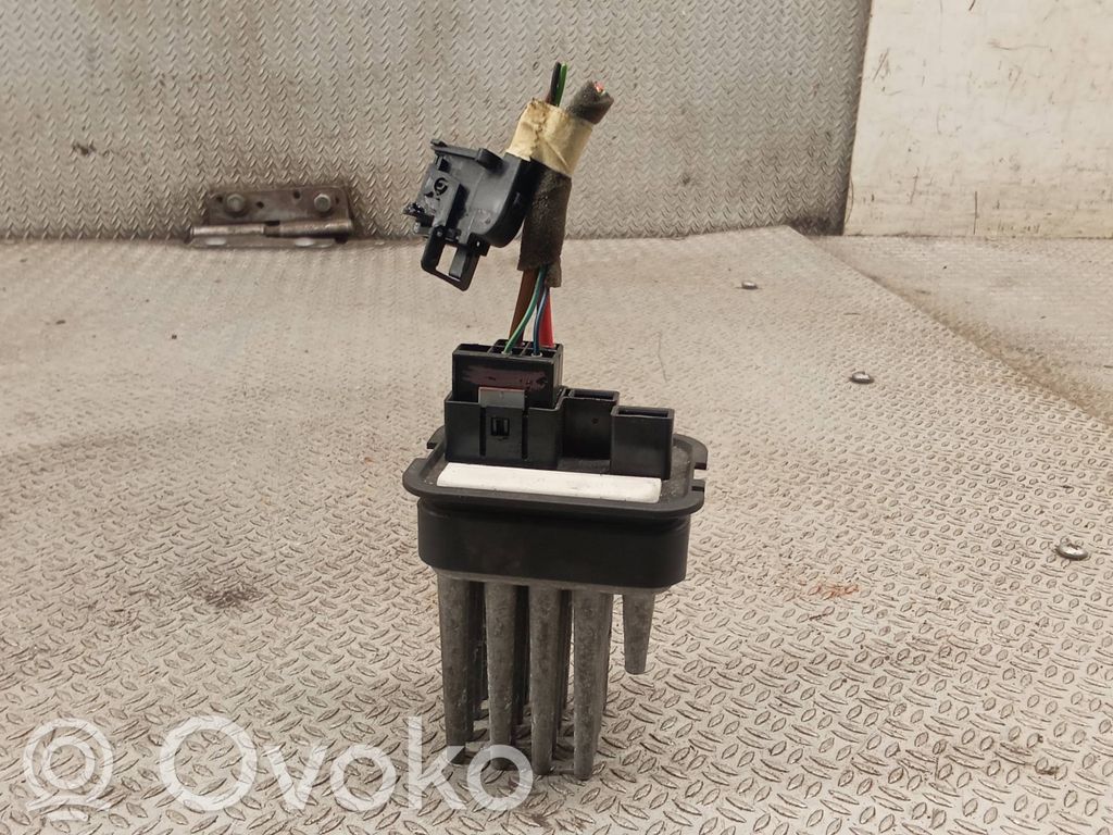Rezystor / Opornik dmuchawy nawiewu   52488536,90566602