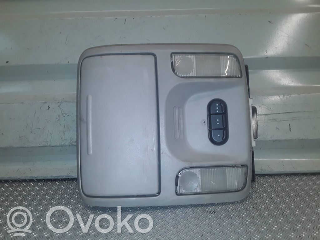 Chrysler Pacifica Luz del asiento delantero 