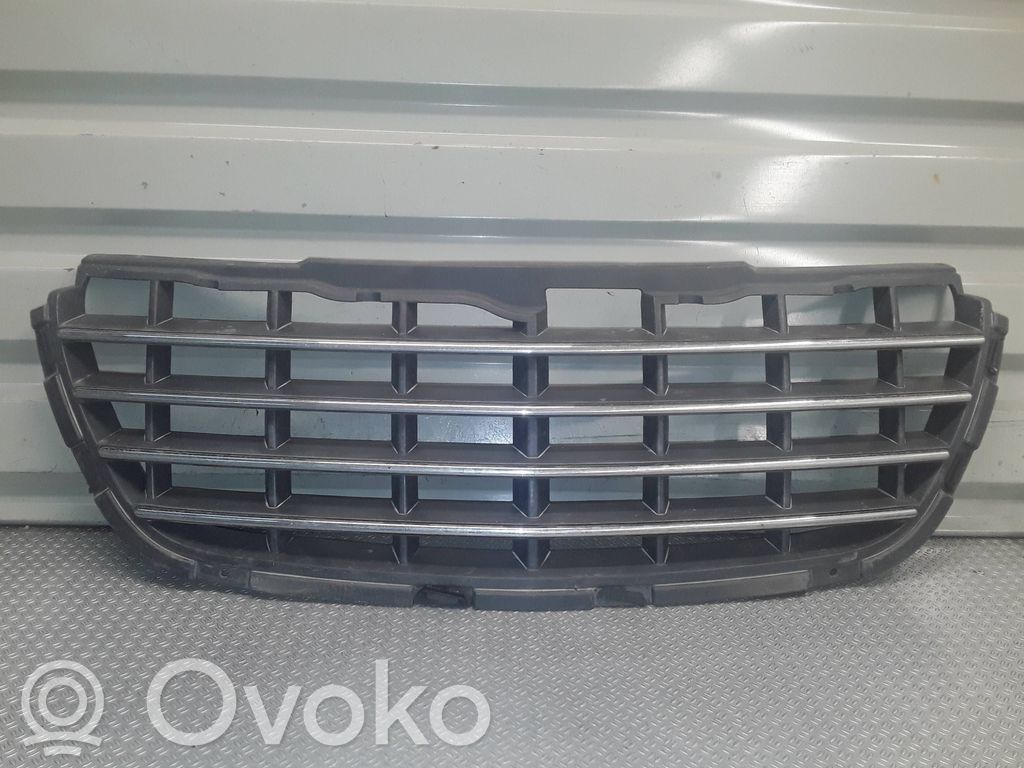 Chrysler Pacifica Front bumper upper radiator grill 