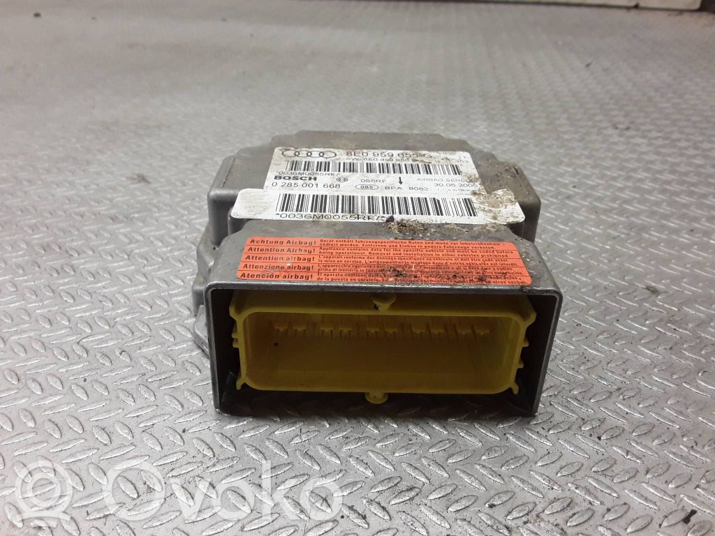 Airbag control unit/module   8E0959655G,0285001668