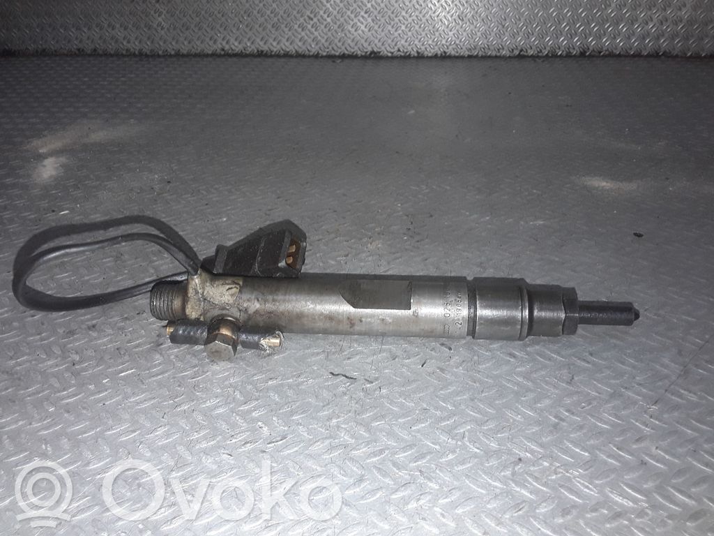 Wtryskiwacz paliwa   028130201S