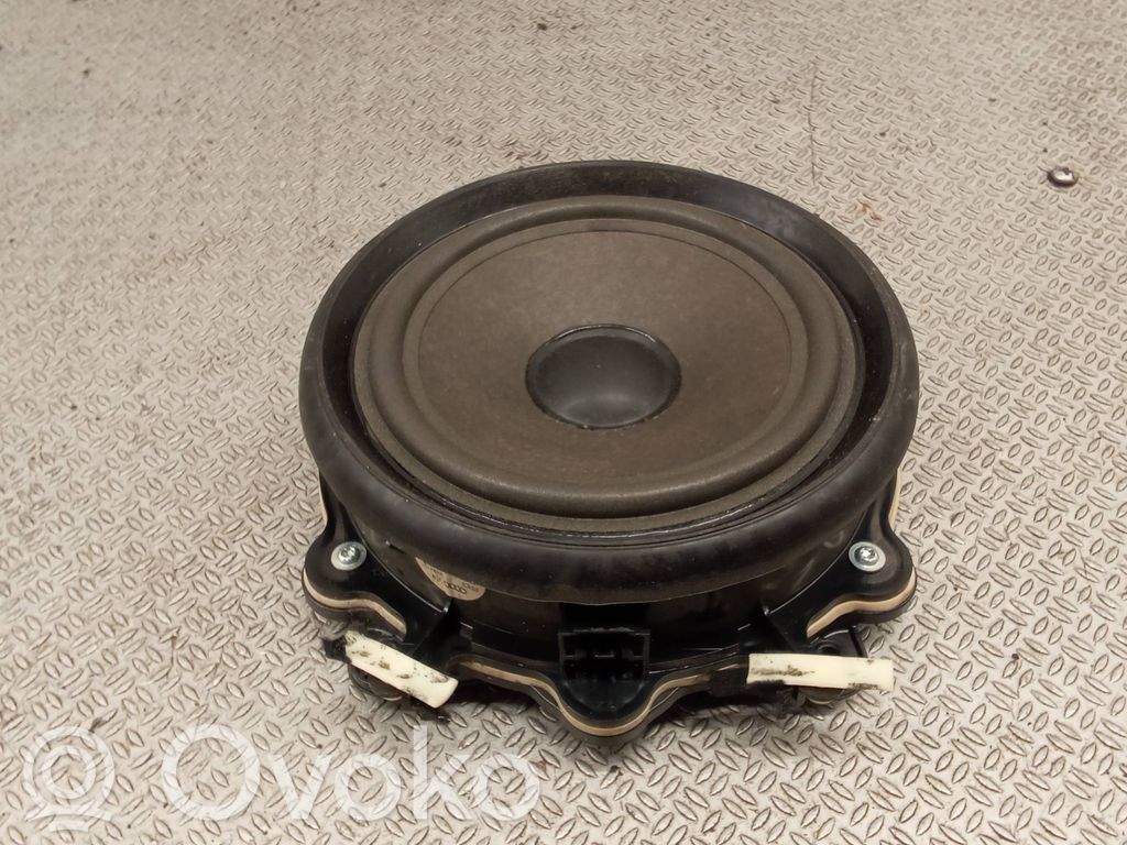 Audi A8 S8 D3 4E Altavoz de la puerta trasera 