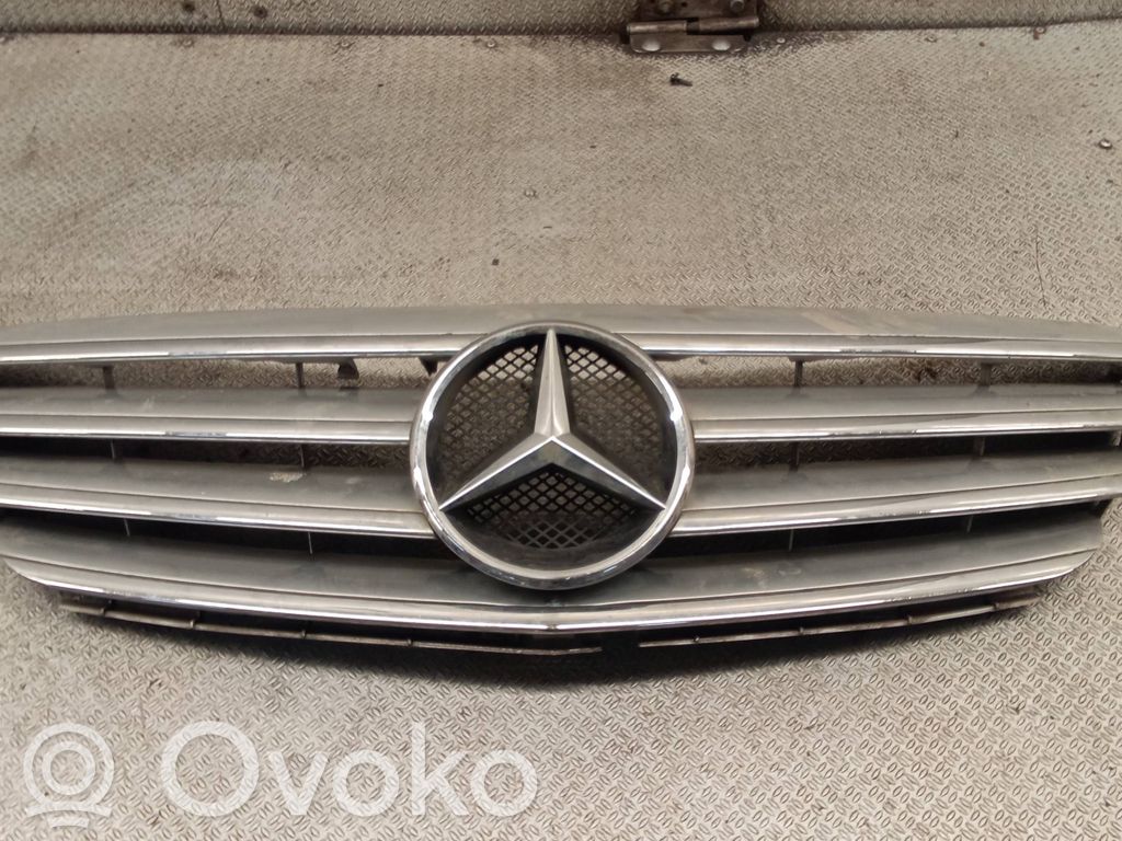Mercedes-Benz B W245 Grilă radiator față