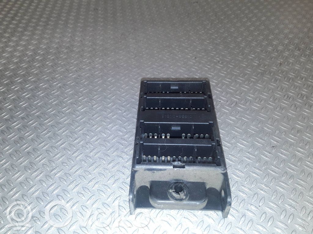 Autres unités de commande / modules   913103E810