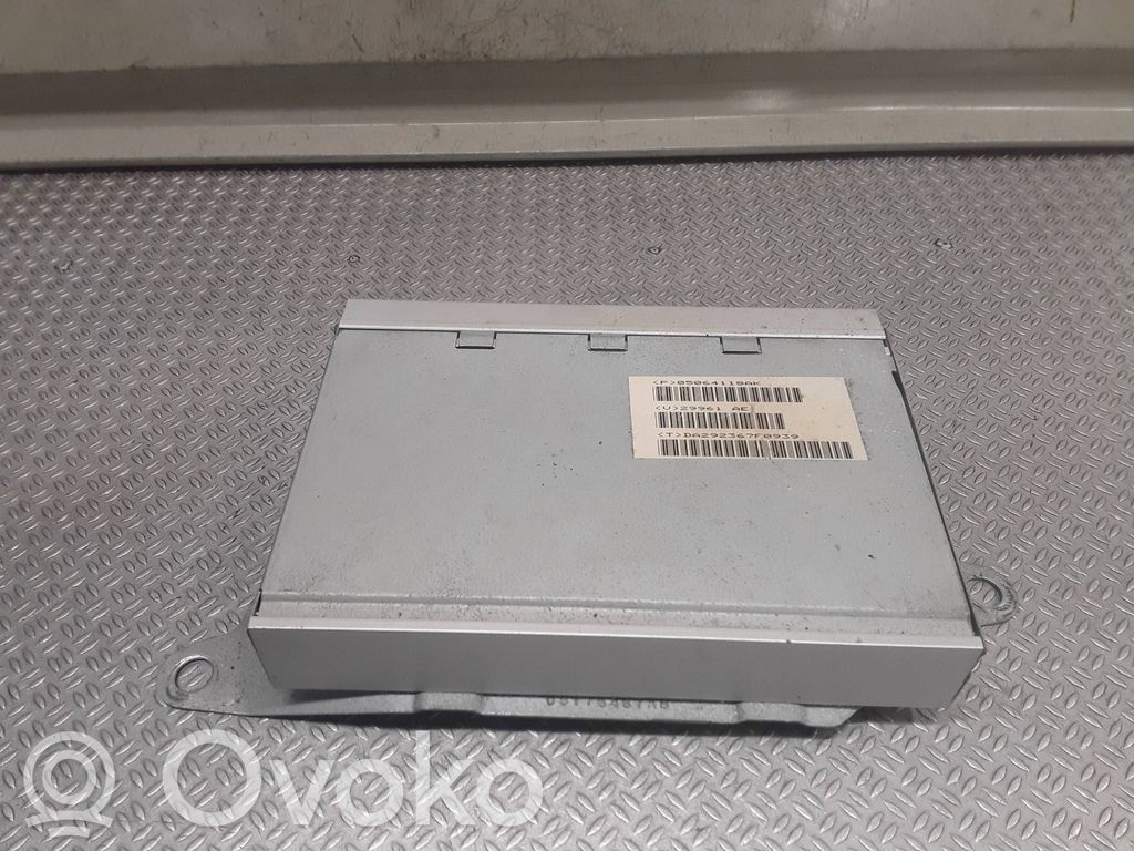 Dodge Caliber Garso stiprintuvas 