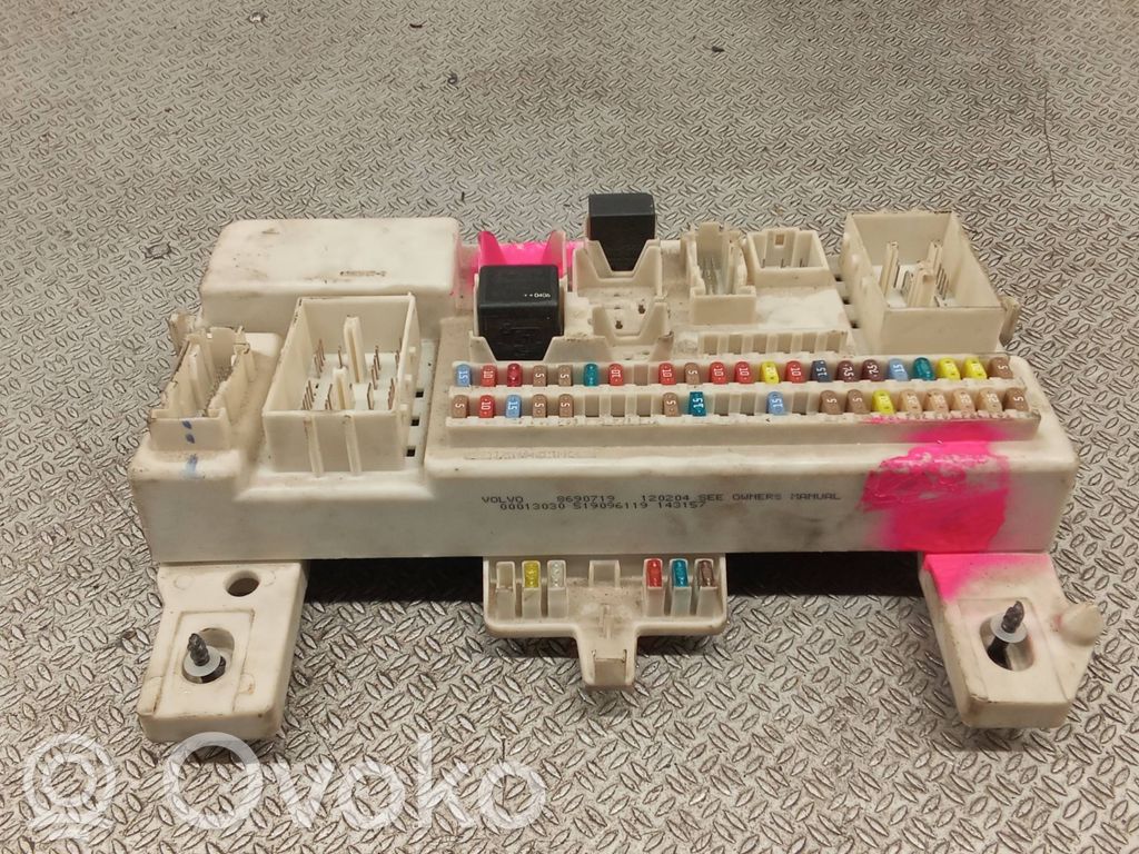 Volvo V50 Fuse module 