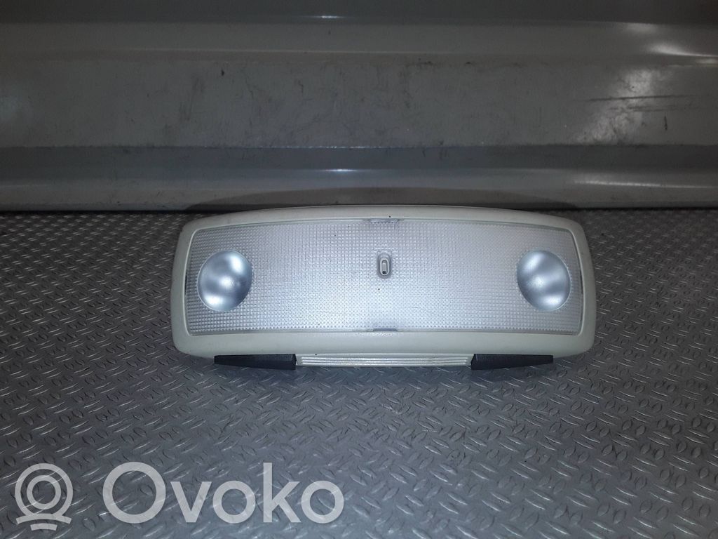 Luz del asiento trasero   6G9N15K607AE,30797190A