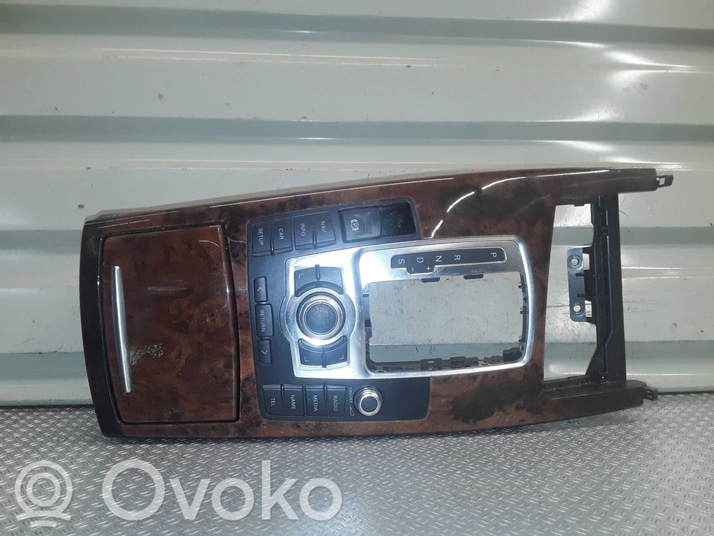 Head unit multimedia control   4F1864261B