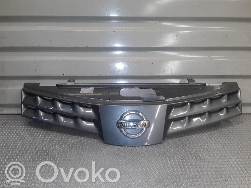 Nissan Note (E11) Front bumper upper radiator grill 