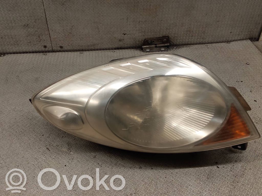 Nissan Note (E11) Headlight/headlamp 