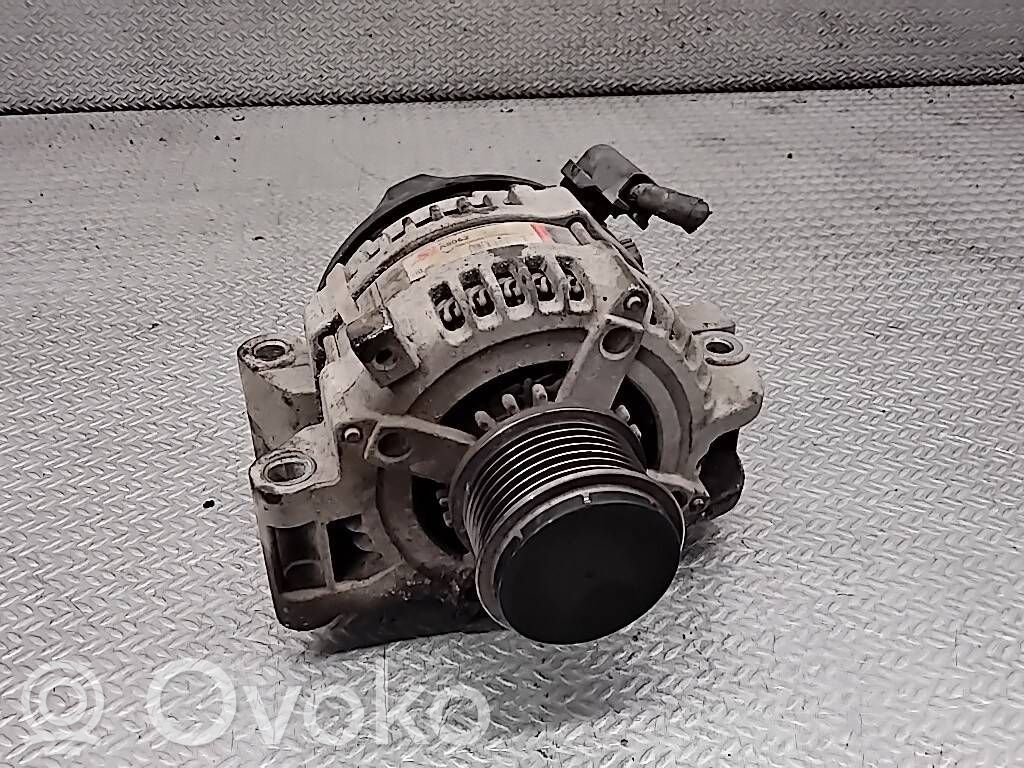 Toyota Avensis T250 Alternador 