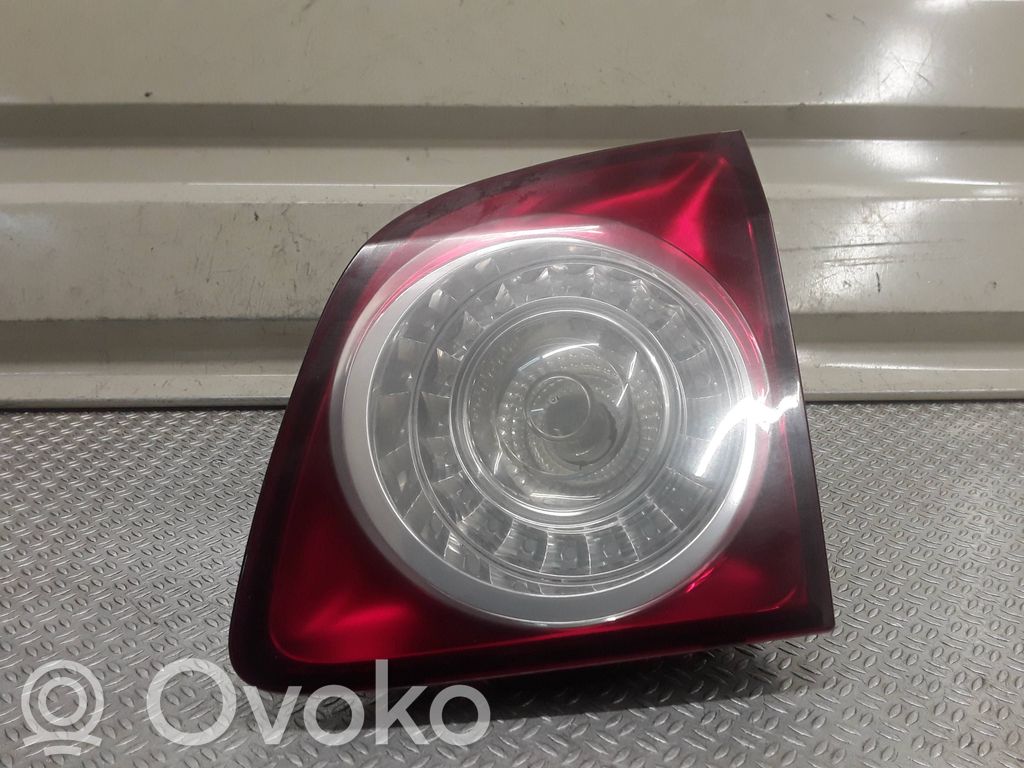 Tailgate rear/tail lights   5M0945094H