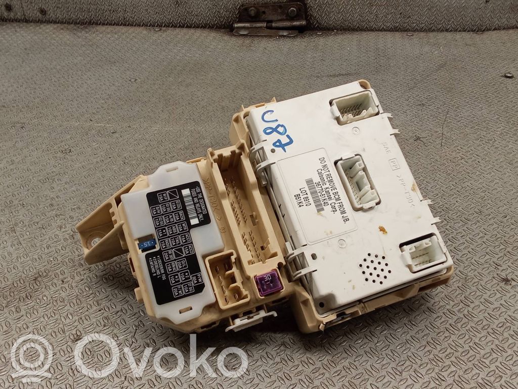 Opel Agila B Fuse module 