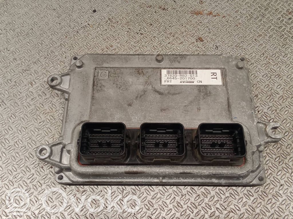 Unidad de control/módulo del motor   6645201700,37820RB2G13