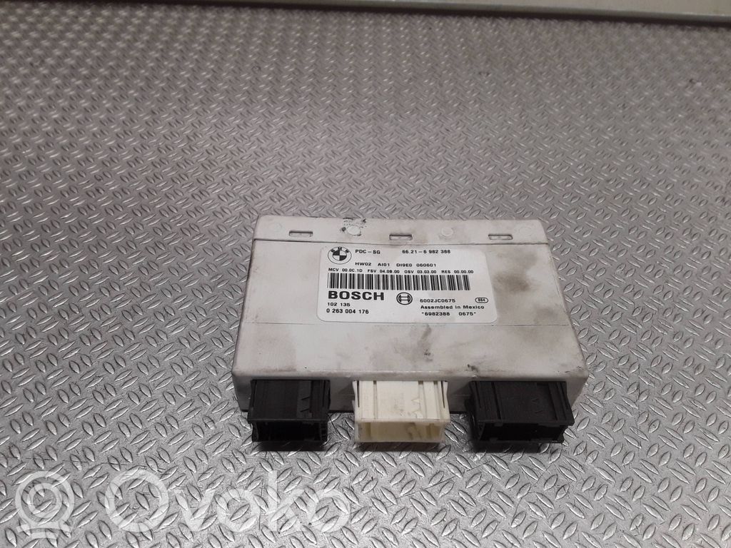 BMW 1 E81 E87 Parking PDC control unit/module 