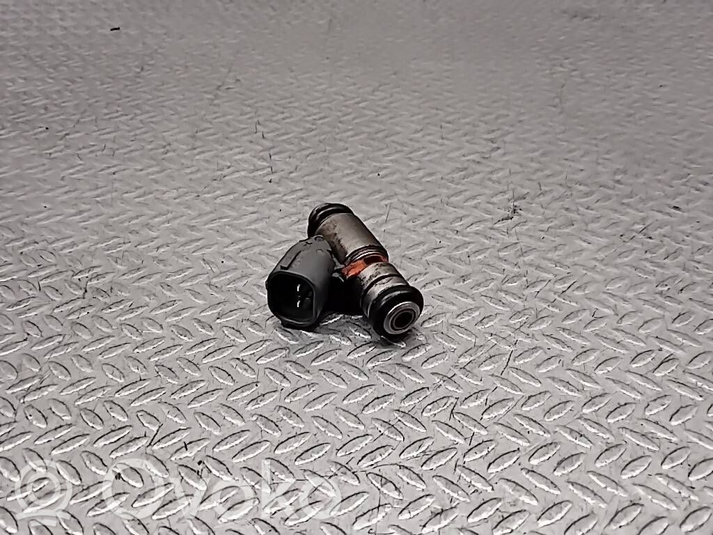 Volkswagen Golf IV Inyector de combustible 