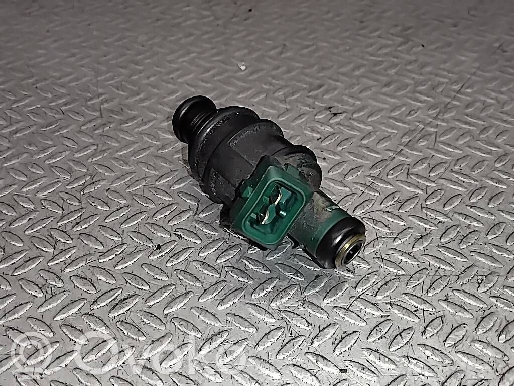 Inyector de combustible   6900370