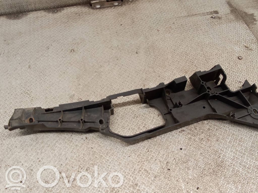 Front bumper mounting bracket   0000916
