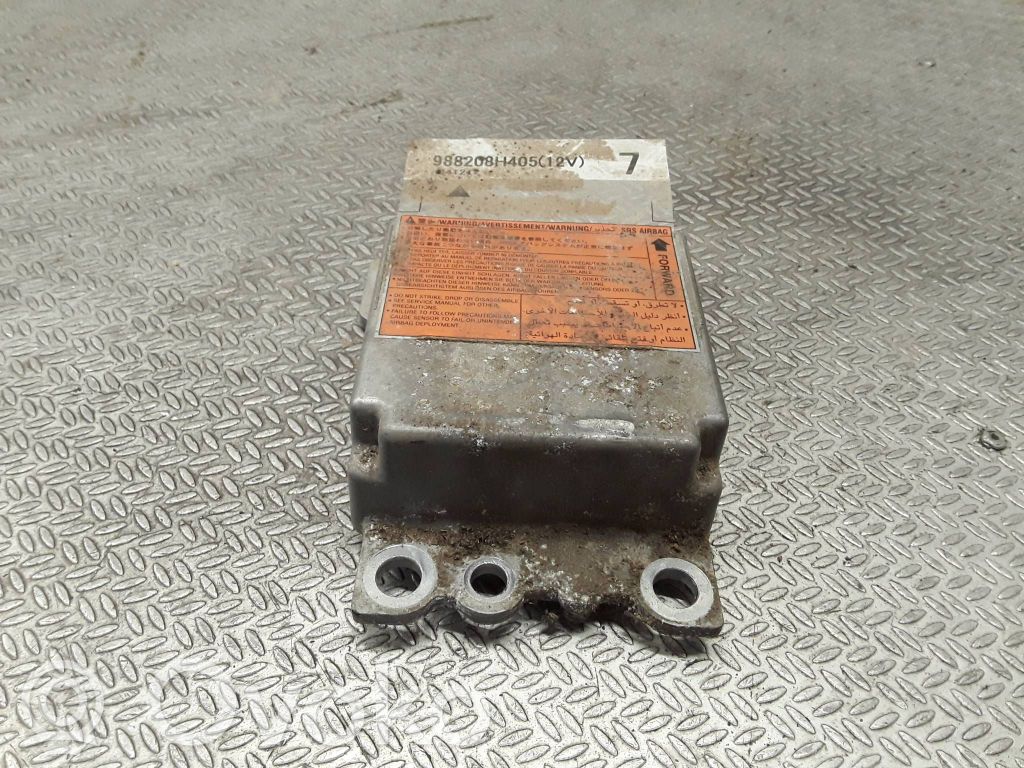 Unidad de control/módulo del Airbag   988208H405