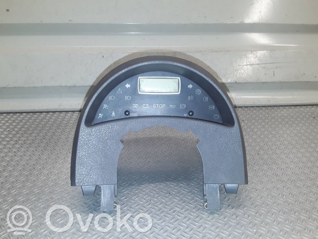Peugeot 807 Screen/display/small screen 