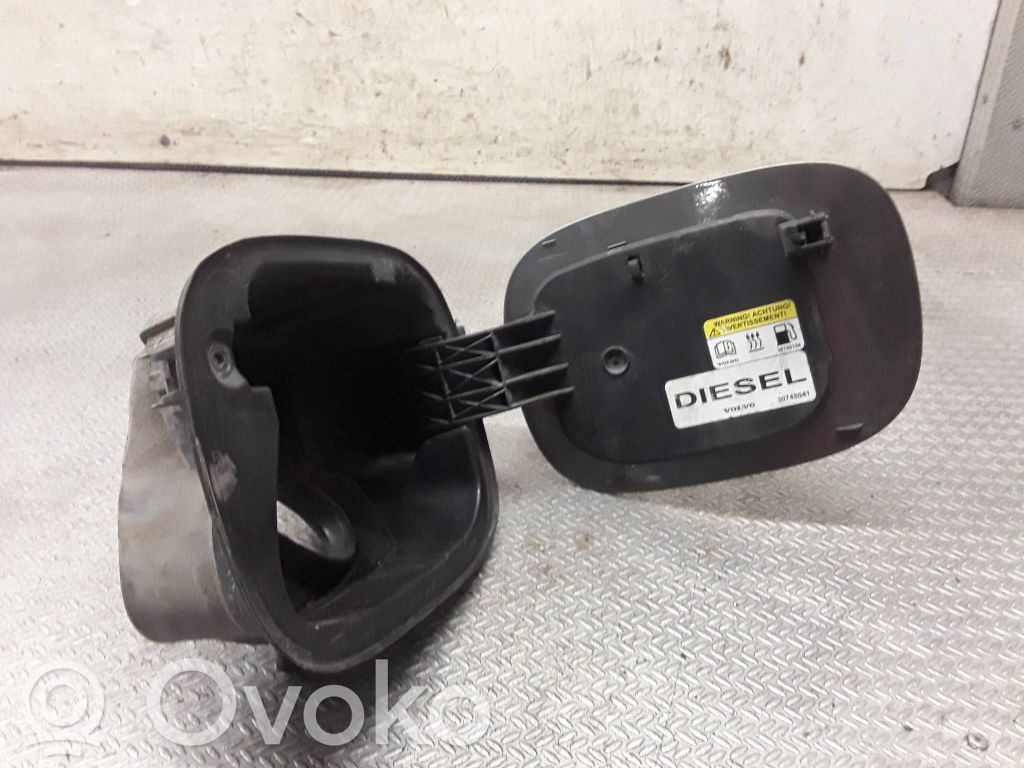 Fuel tank cap   30748041