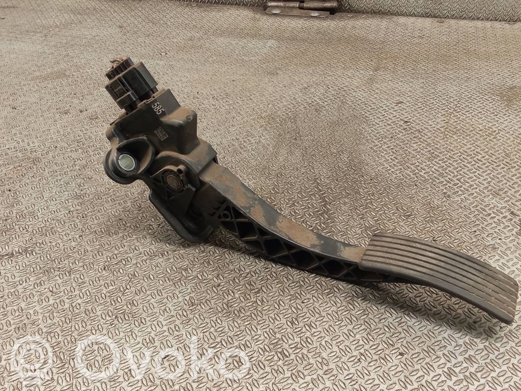 Accelerator throttle pedal   04891585AB,07032A3B,45695963465