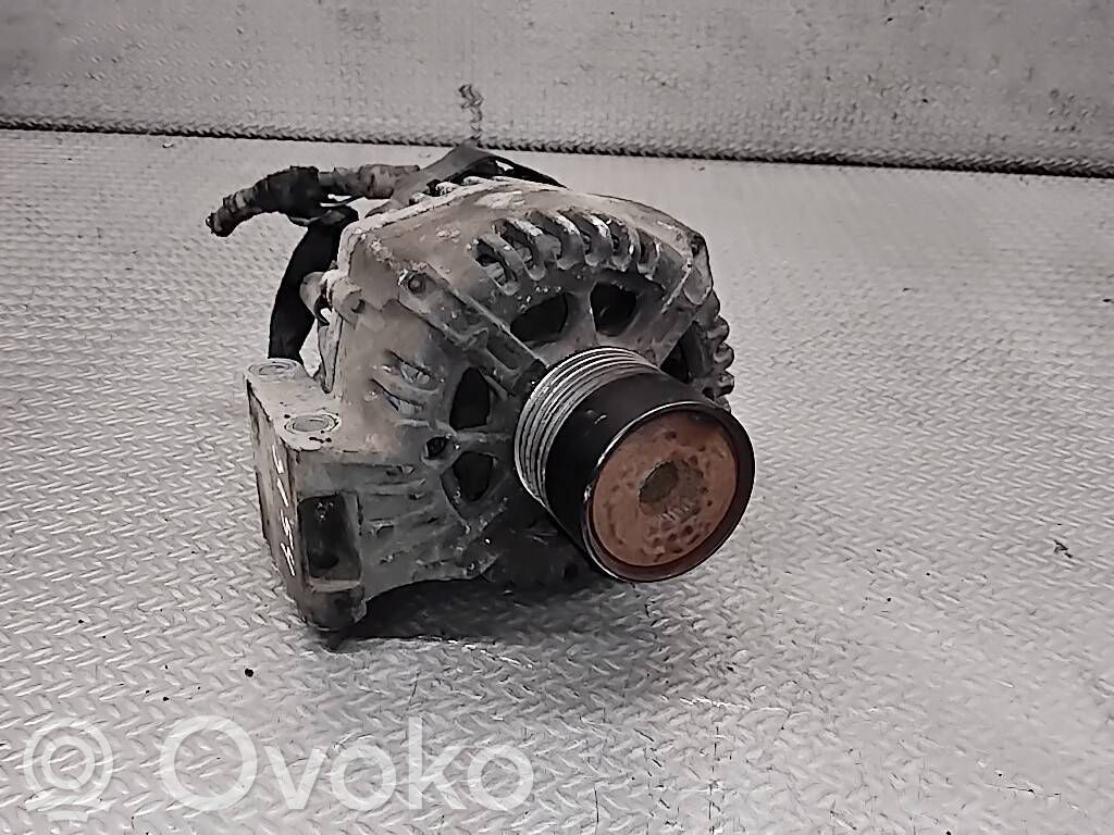Opel Meriva A Генератор 