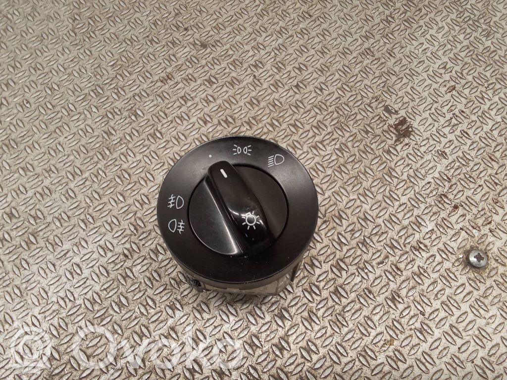 Light switch   7L5941531B