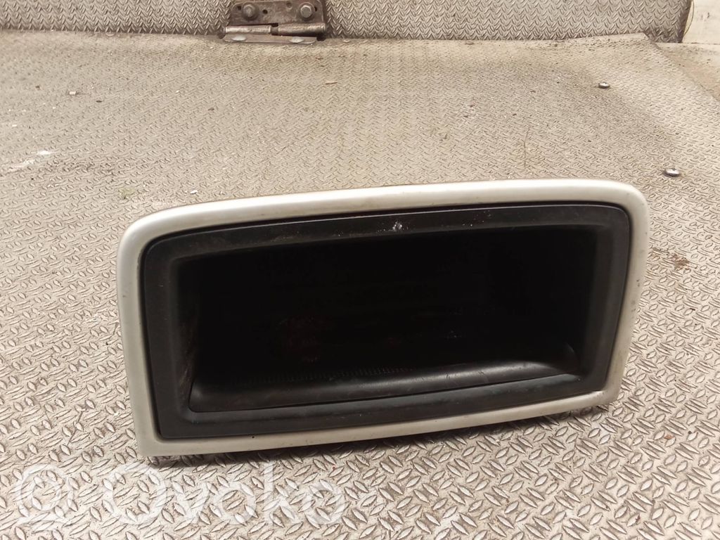 Compartimiento/consola central del panel   7L5863338