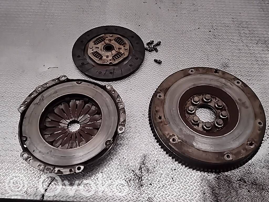 Mini One - Cooper R50 - 53 Sankabos komplektas 