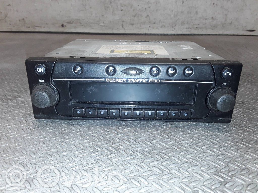 Unidad delantera de radio/CD/DVD/GPS   021473