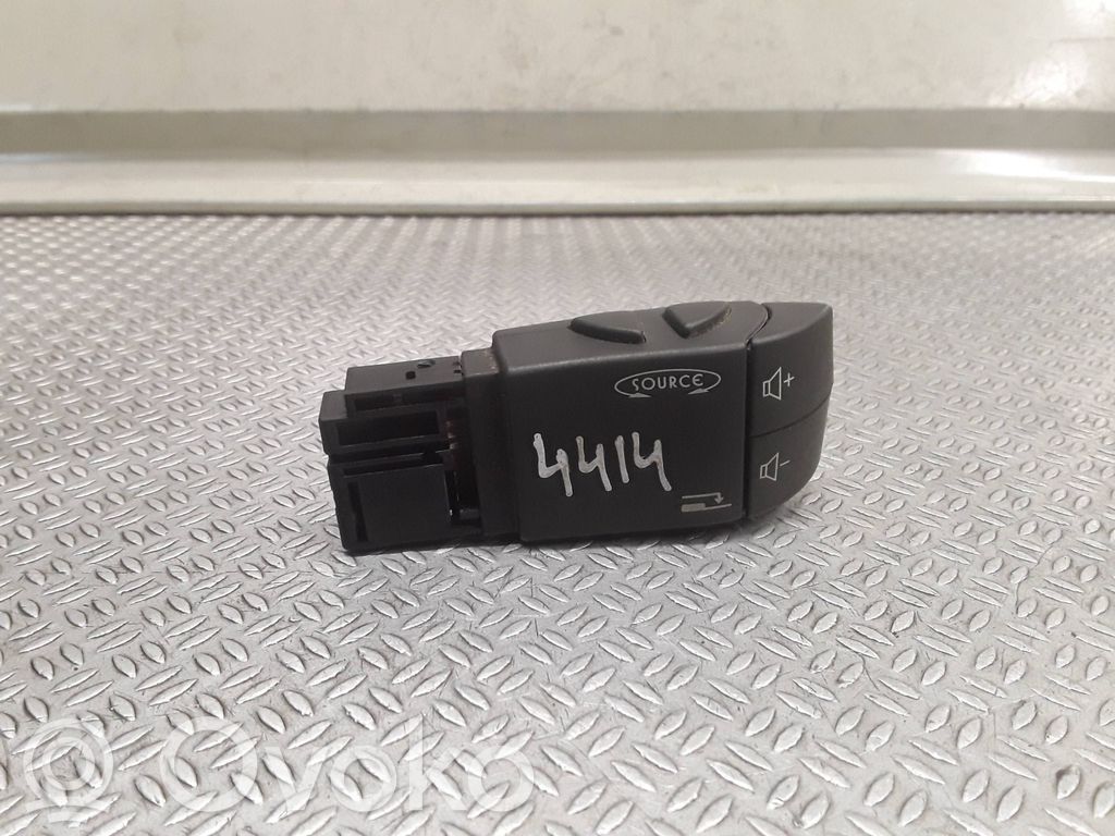 Renault Trafic II (X83) Multifunctional control switch/knob 