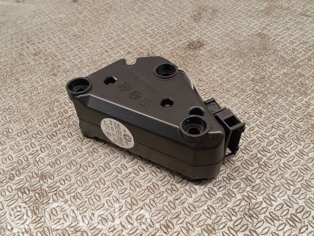 Endstufe Audio-Verstärker   1K0035463D