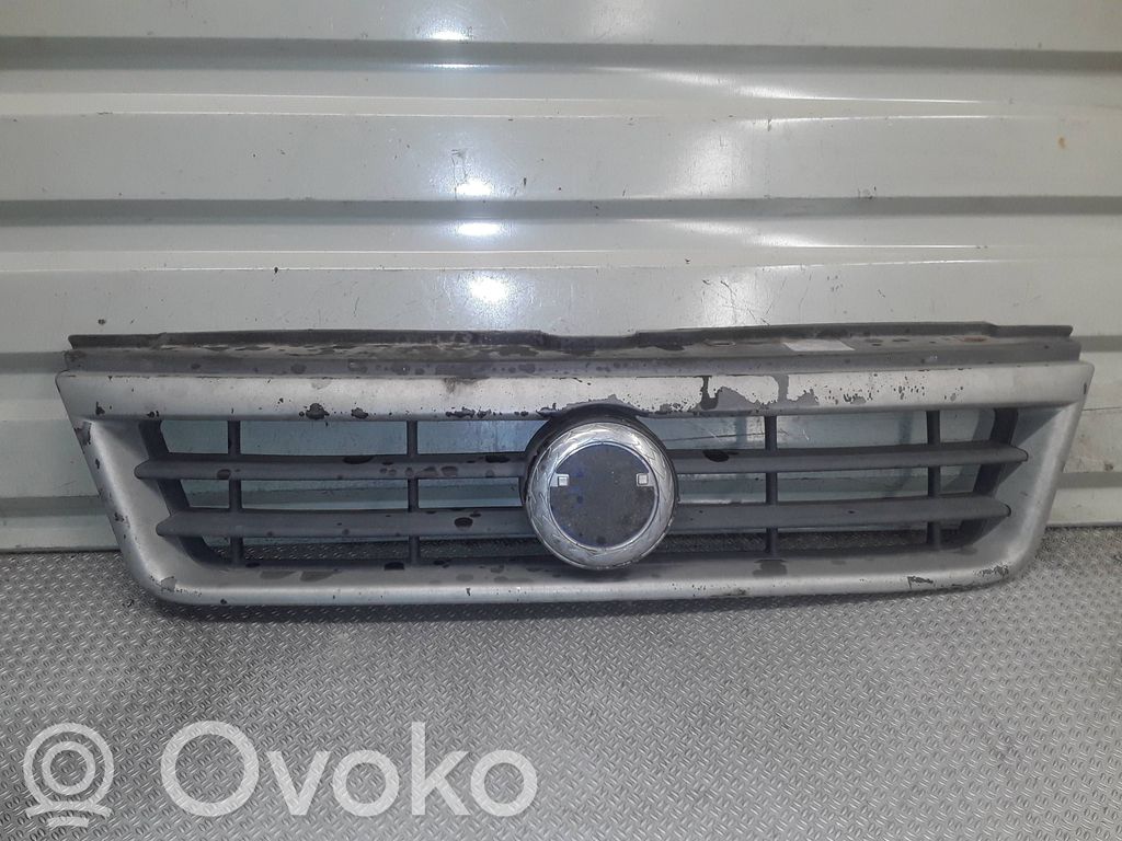 Fiat Ducato Etupuskurin ylempi jäähdytinsäleikkö 