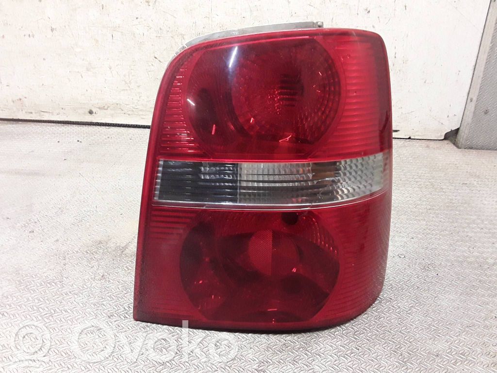 Volkswagen Touran I Lampa tylna 