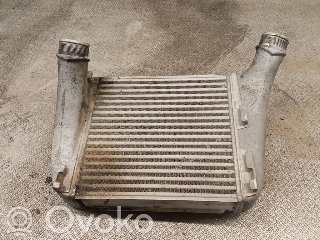 Välijäähdyttimen jäähdytin   4L0145804B