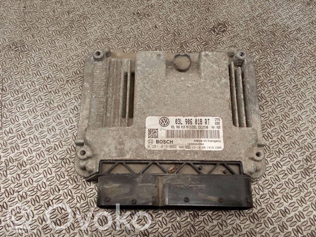 Skoda Superb B6 (3T) Engine control unit/module 