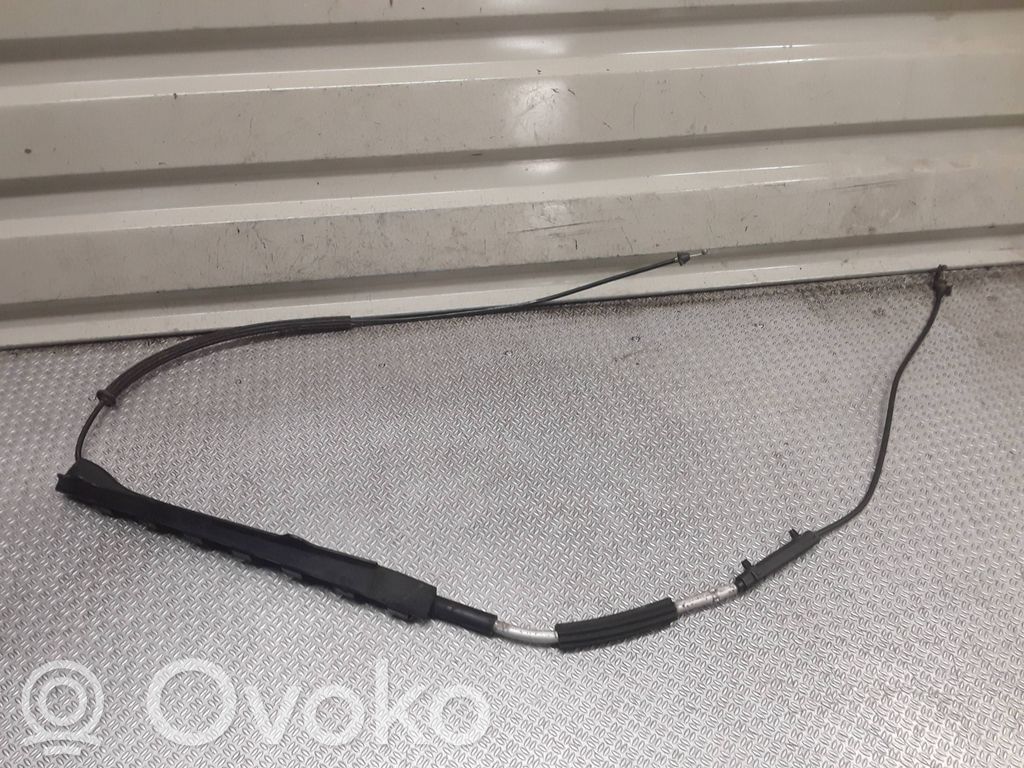 Engine bonnet/hood lock release cable   4L1823535
