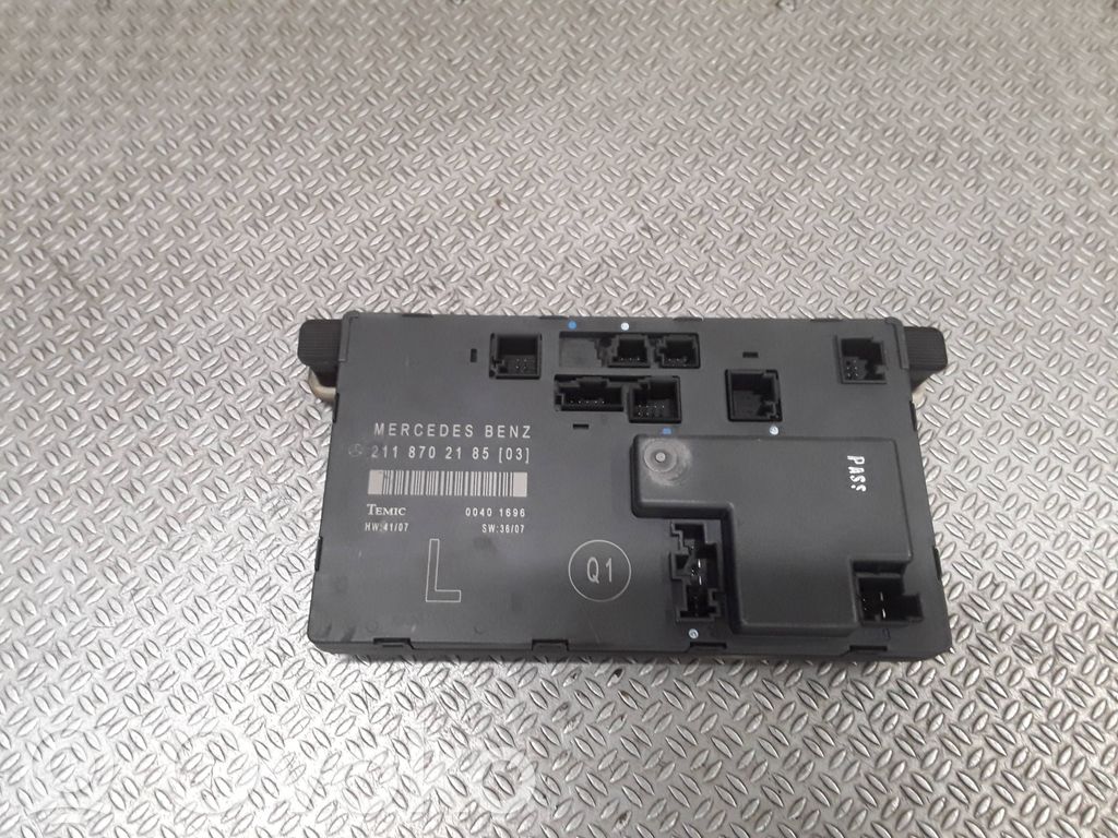 Unité de commande module de porte   2118702185