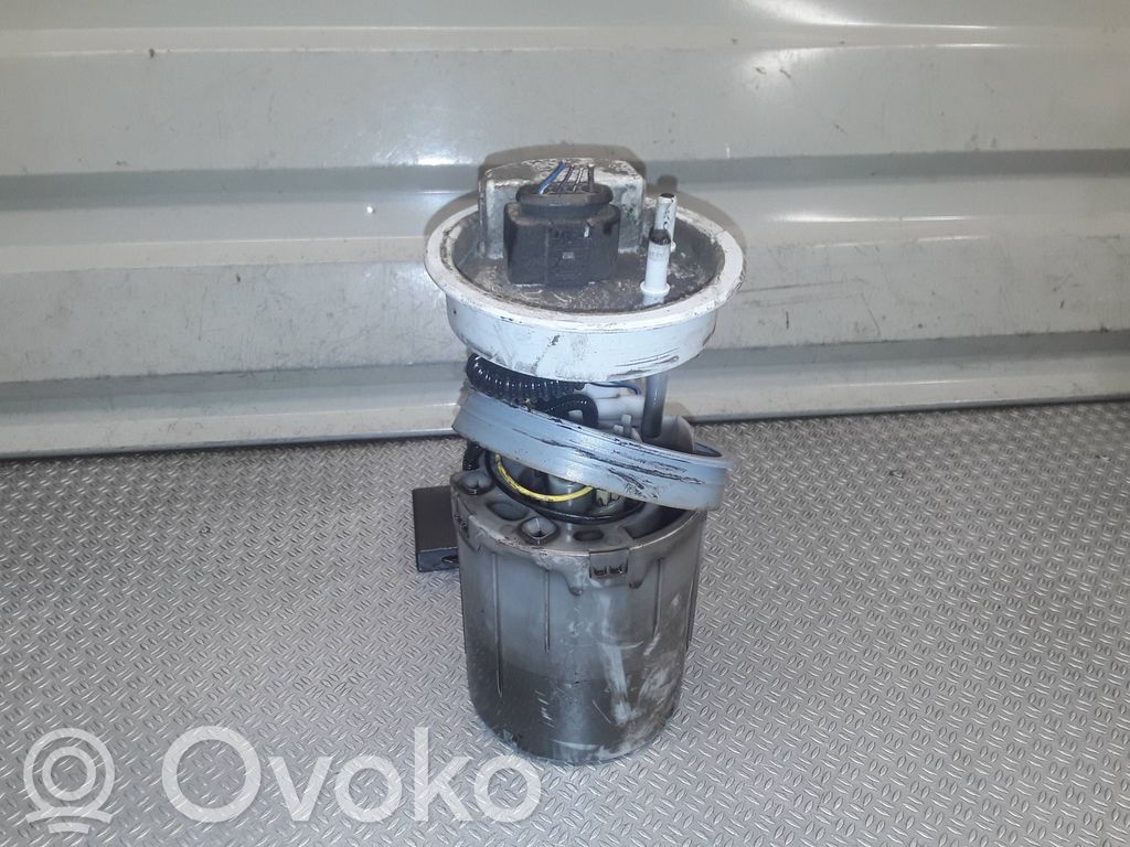 Polttoainesäiliön pumppu   6Q7919050