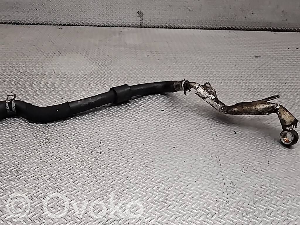 Ohjaustehostimen letkusto
